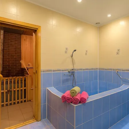 In With Sauna Апартаменти